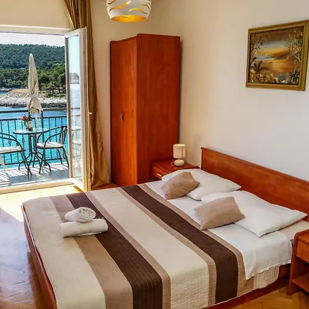 Duje Milna * Milna (Hvar)