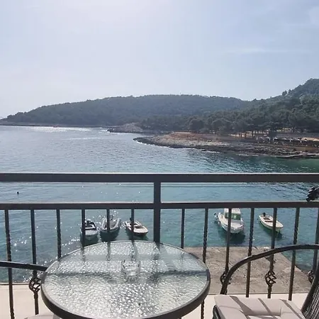 Duje Milna * Milna (Hvar)