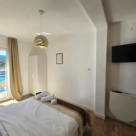 Duje Affittacamere Milna (Hvar)